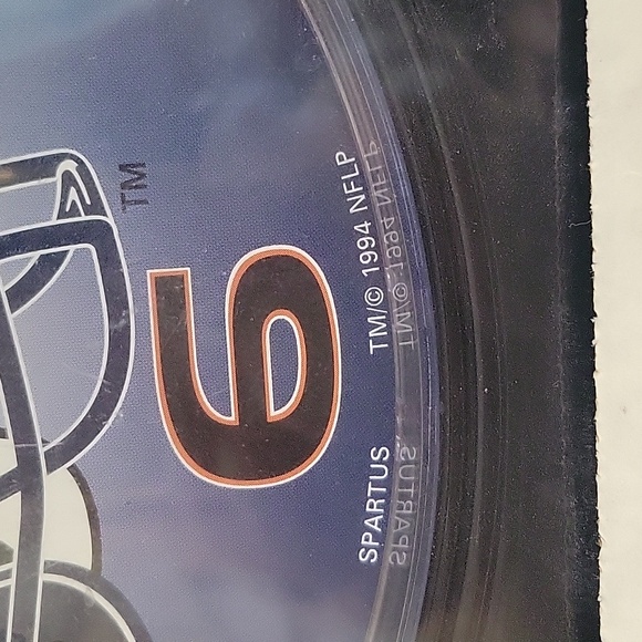 Spartus 11" Wall Clock, Bears, NEW - Picture 2 of 5